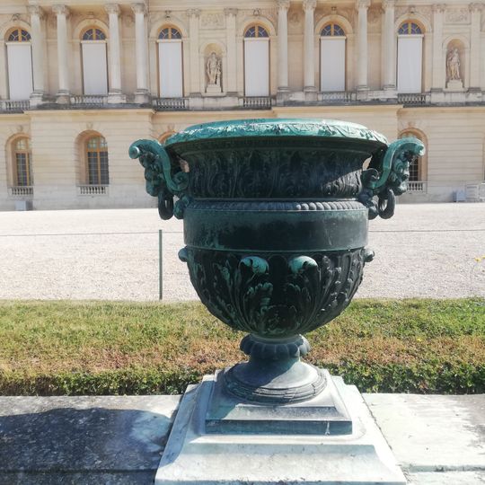 Vase aux protomés de lion