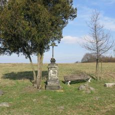 Kříž u silnice z Chvalova na Podlešín