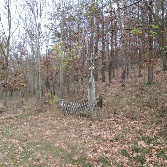 Kříž severně od Slatiny