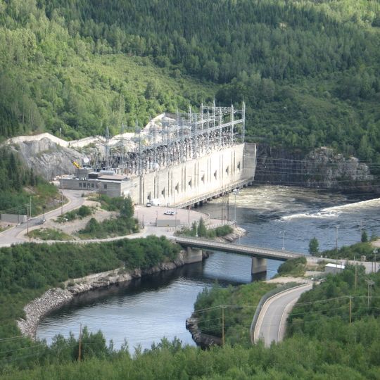 Manic-5 generating station