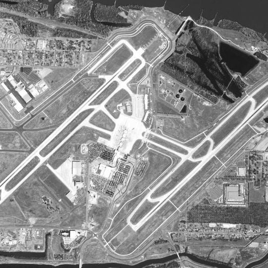 Bill and Hillary Clinton National Airport
