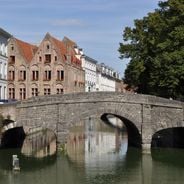 Brugge: tarihi simge yapılar, orta çağ mimarisi, mutlaka görülmesi gereken yerler