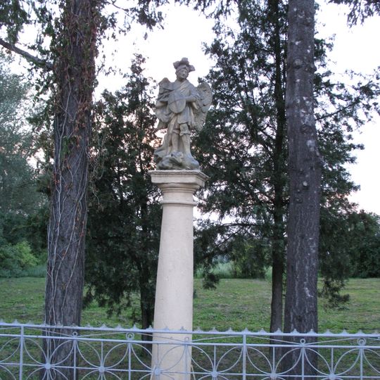 Socha sv. Michala, stĺp