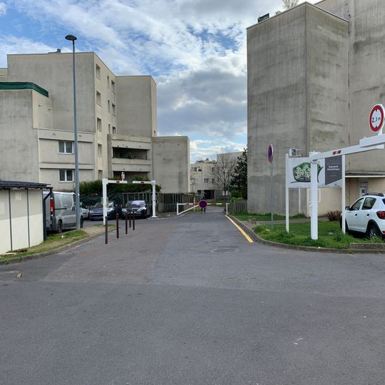 Square Jean-Pierre-Martinez