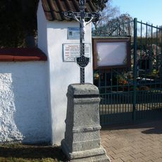 Kříž u hřbitova ve Vacově