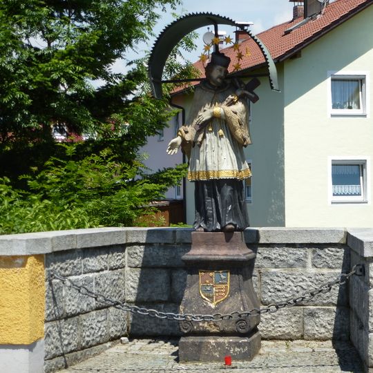 Figur des hl Nepomuk