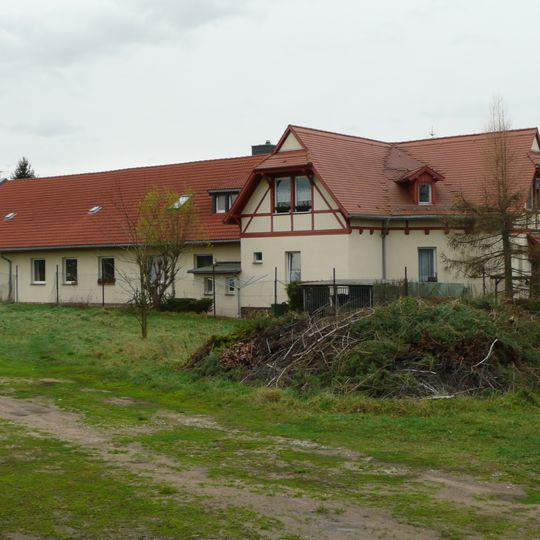Villa mit Torpfeilern und Einfriedung Köhlerstraße 62