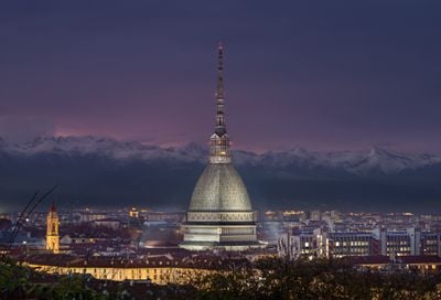 Nocą 0