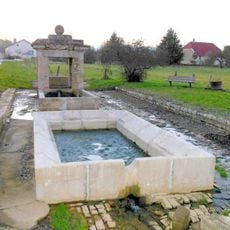 Fontaine-lavoir du Château de Mutigney
