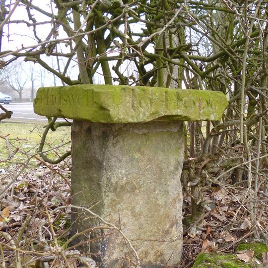 Guidestone, Edale village, jct with Station Road