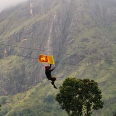 Flyvina - zipline