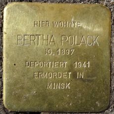 Stolperstein en memoria de Bertha Polack