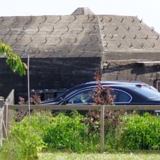 Betonnen werken tussen Fort Hinderdam en Fort Kijkuit te Hinderdam