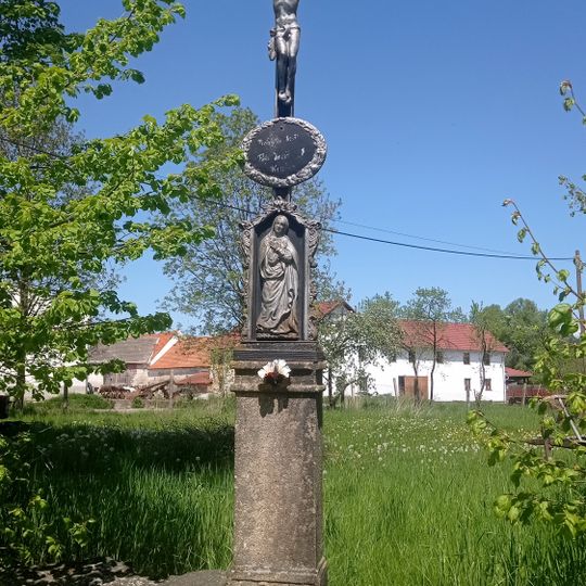 Wayside cross in the west of Brloh