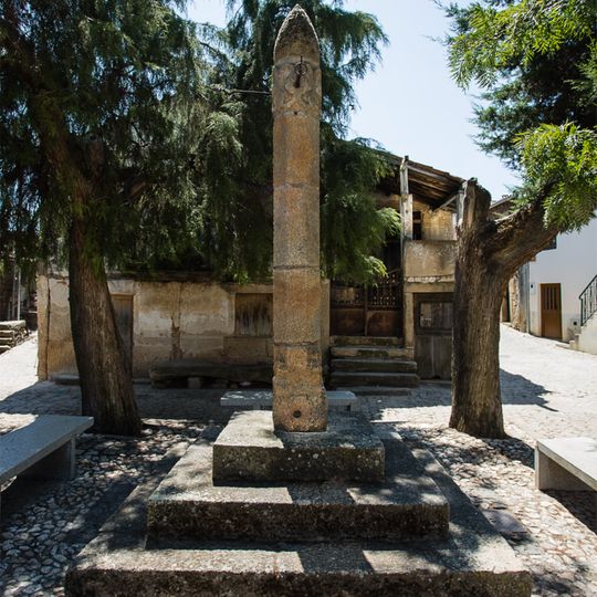 Pelourinho de Mós