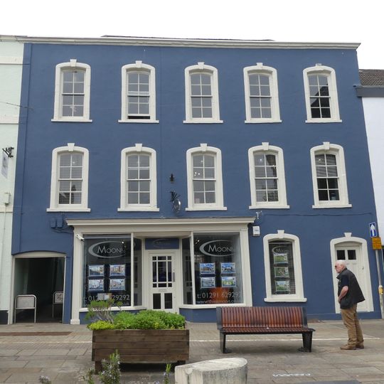 10, Bank Street, Chepstow