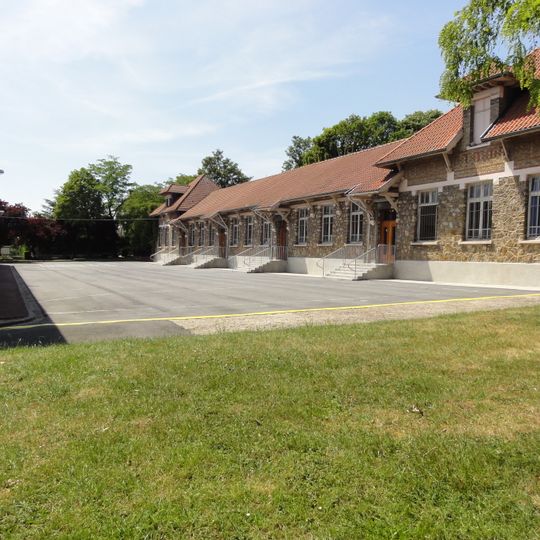 École Louis-Pasteur et dispensaire de la cité n° 11 des mines de Lens