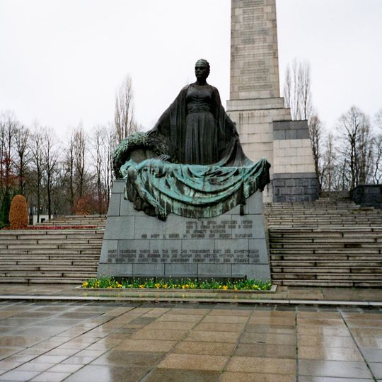 Soviet War Memorial Schönholzer Heide