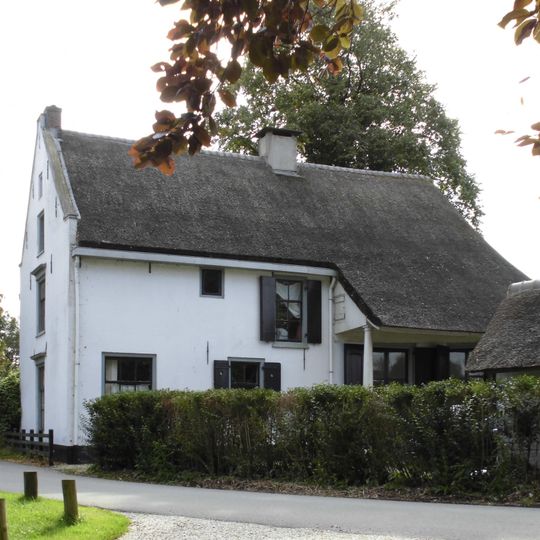 Buitenhuis, door ligging en vormgeving van goede landelijke schoonheid