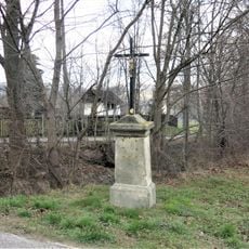 Kříž u Křížového potoka v Bílém Kostele nad Nisou