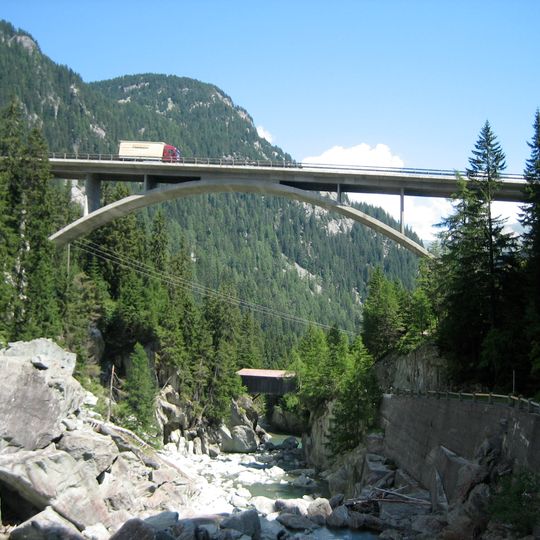 Crestawaldbrücke