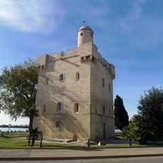 Tour Saint-Louis