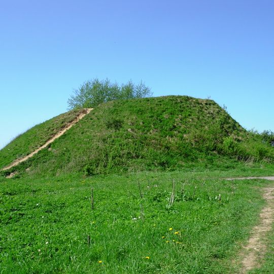 Staraya Ladoga mounds