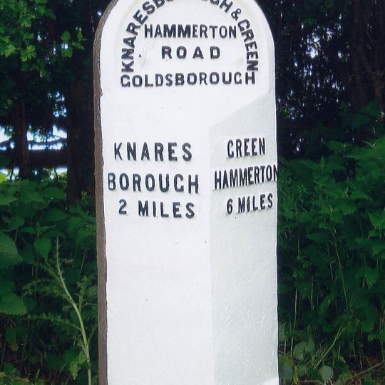 Milepost Opposite Drive To Oakwood Farm