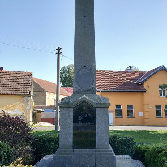 Pomník padlým v Semněvicích