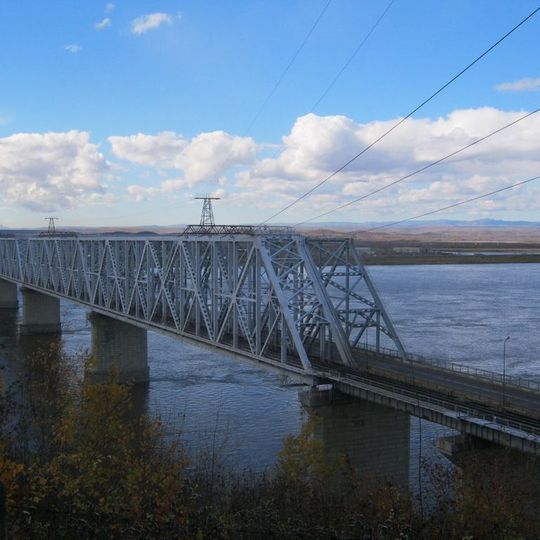 Komsomolsk-on-Amur road-rail bridge