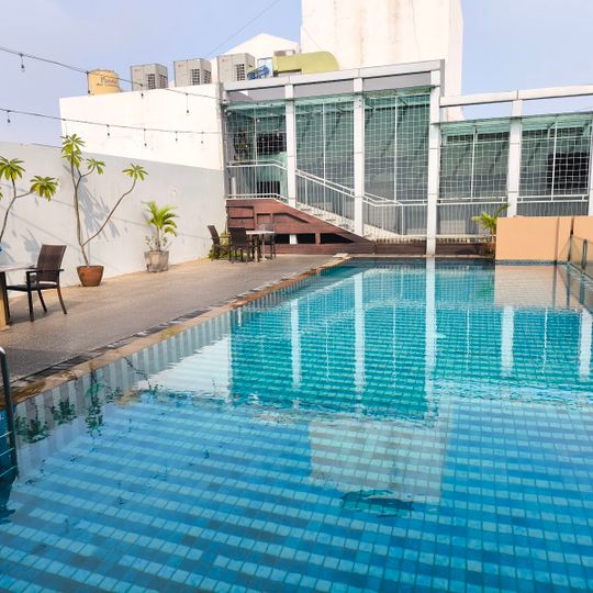 Sparks Life Jakarta, ARTOTEL Curated