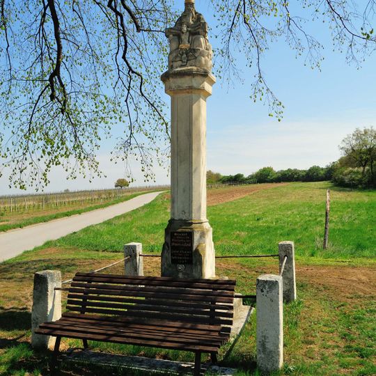 Gnadenstuhl, Dreifaltigkeitssäule