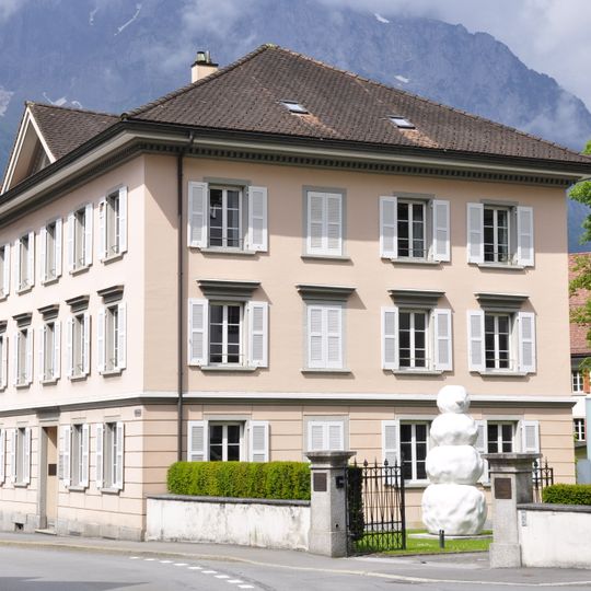 Haus Martin Gamma mit Oekonomiegebäude