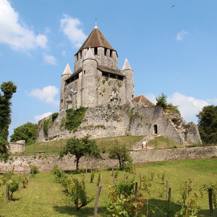 César Tower