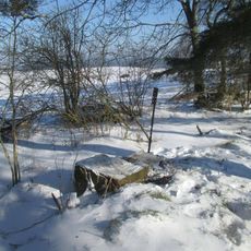 Kříž jižně od Kosova východně od rozcestí
