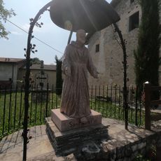 Statua