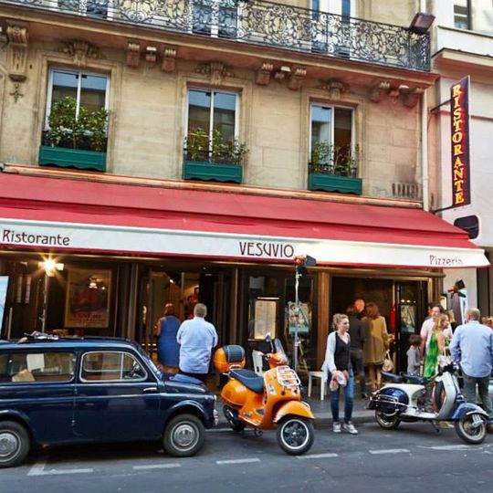 Pizza Vesuvio