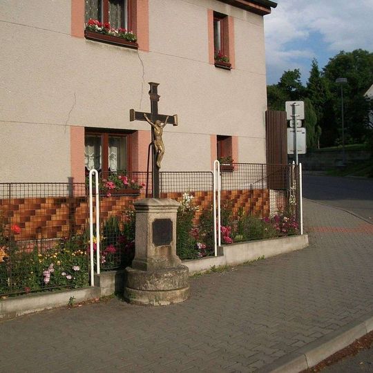Kříž u křižovatky v Chýnově
