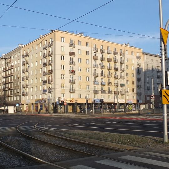 Blok przy ulicy Grójeckiej 78