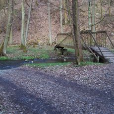 Lávka přes Mnichovku západně pod Hláskou