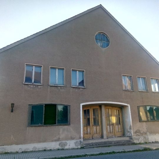 Kulturhaus mit Kino, mit Bühne und Visionsbar