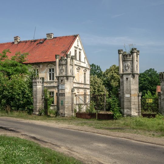 Modła Palace