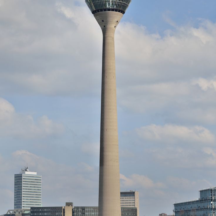 Torre Reno di Düsseldorf