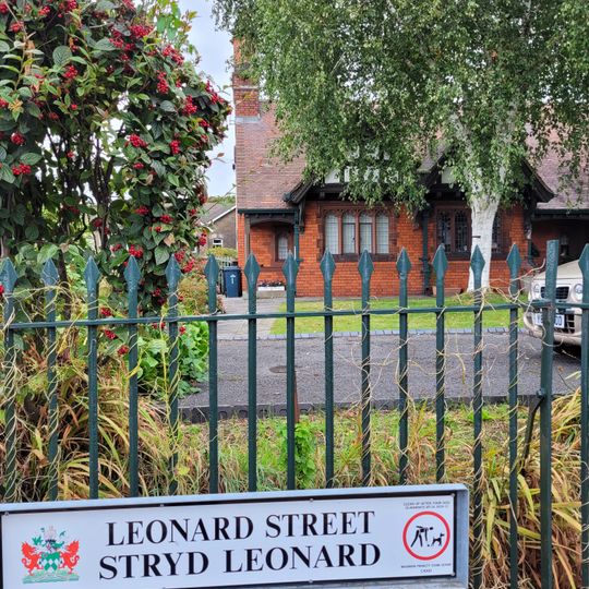 No.1 Llewellyn Almshouses,Including Boundary Walls