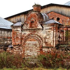 Калитка в ограде (Васильевское)