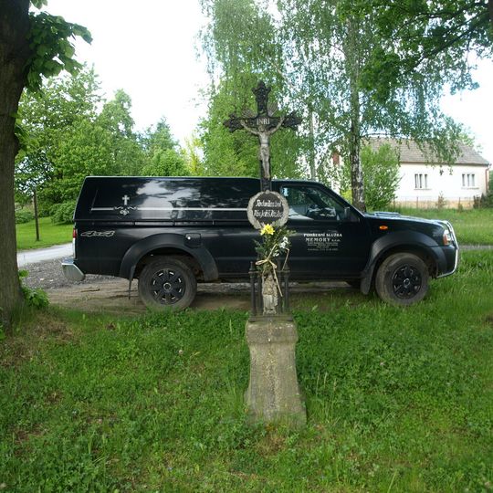 Kříž v jižní části Radostic