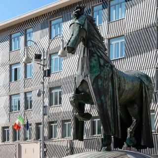 Equestrian monument