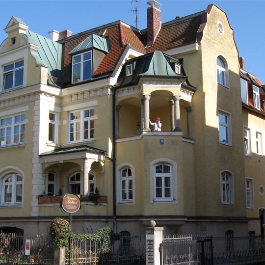 Sehr malerische Villa
