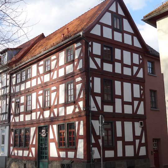 Heinrich-Neeb-Straße 8