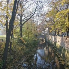 Můstek přes Čertovku k Všehrdově ulici